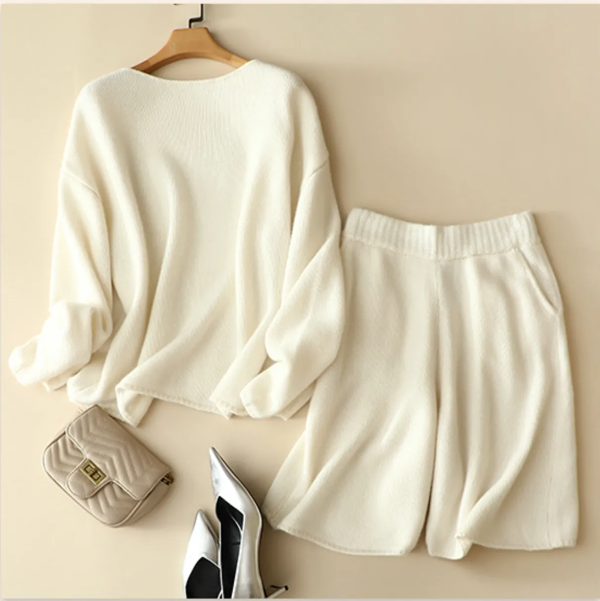 Autumn/Winter Women's Cashmere Thick Shorts Set, Casual and Loose-Fitting, 100% Pure Cashmere Knit Sweater Two-Piece Set